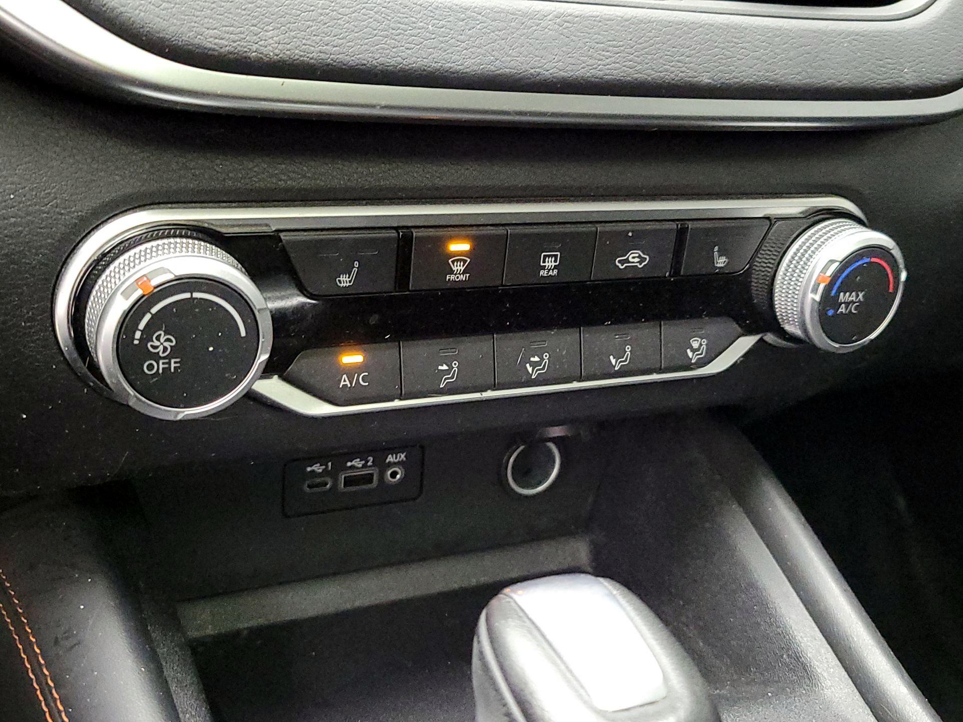 Thumbnail: 2019 Nissan Altima - 14