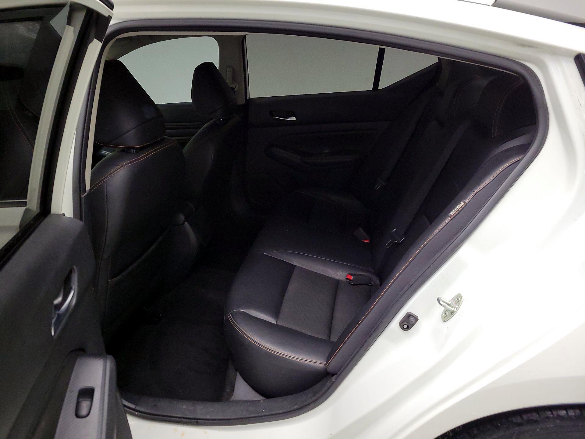 Thumbnail: 2019 Nissan Altima - 18