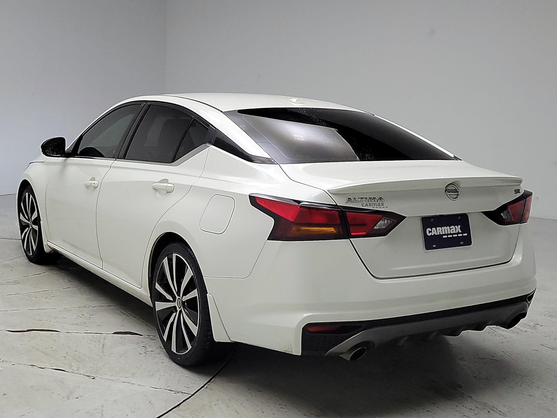 Thumbnail: 2019 Nissan Altima - 7