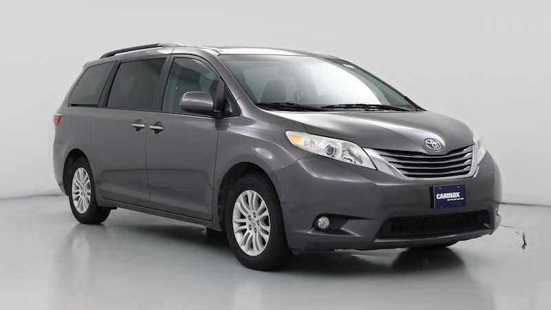 2015 Toyota Sienna XLE Hero Image