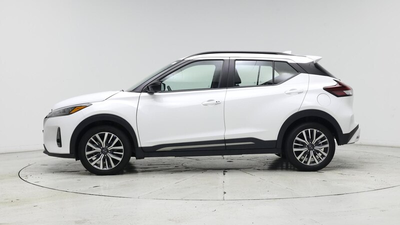 2024 Nissan Kicks SR 3