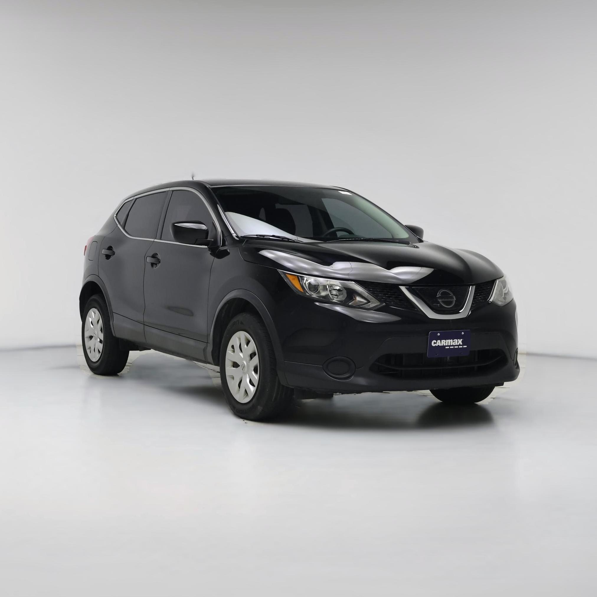 Thumbnail: 2019 Nissan Rogue Sport - 1