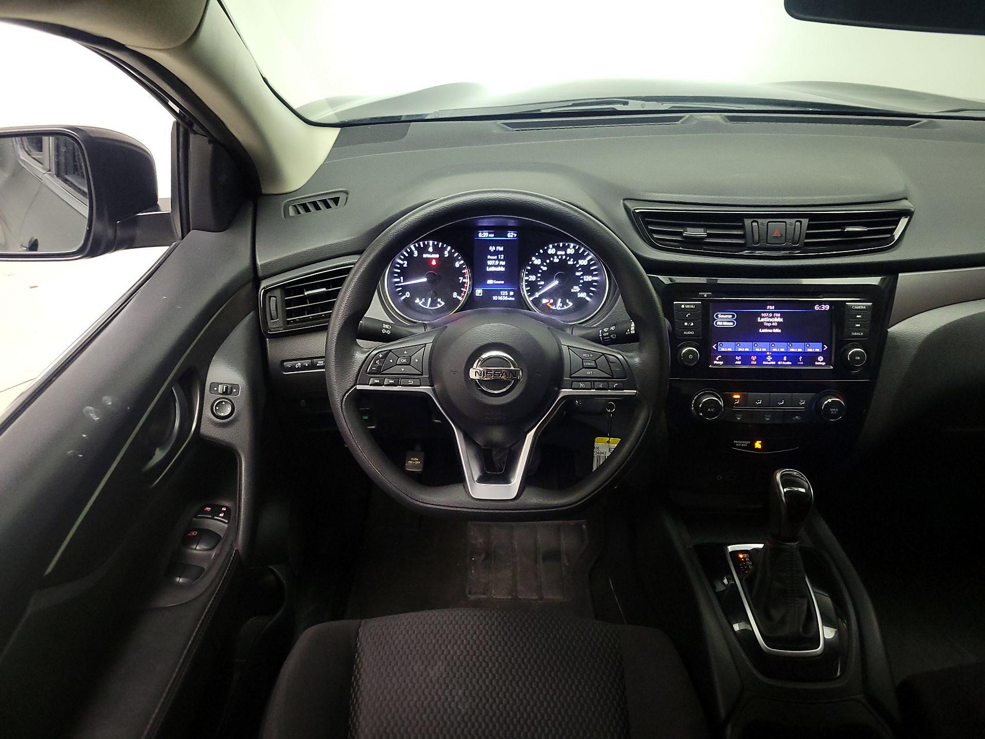Thumbnail: 2019 Nissan Rogue Sport - 10