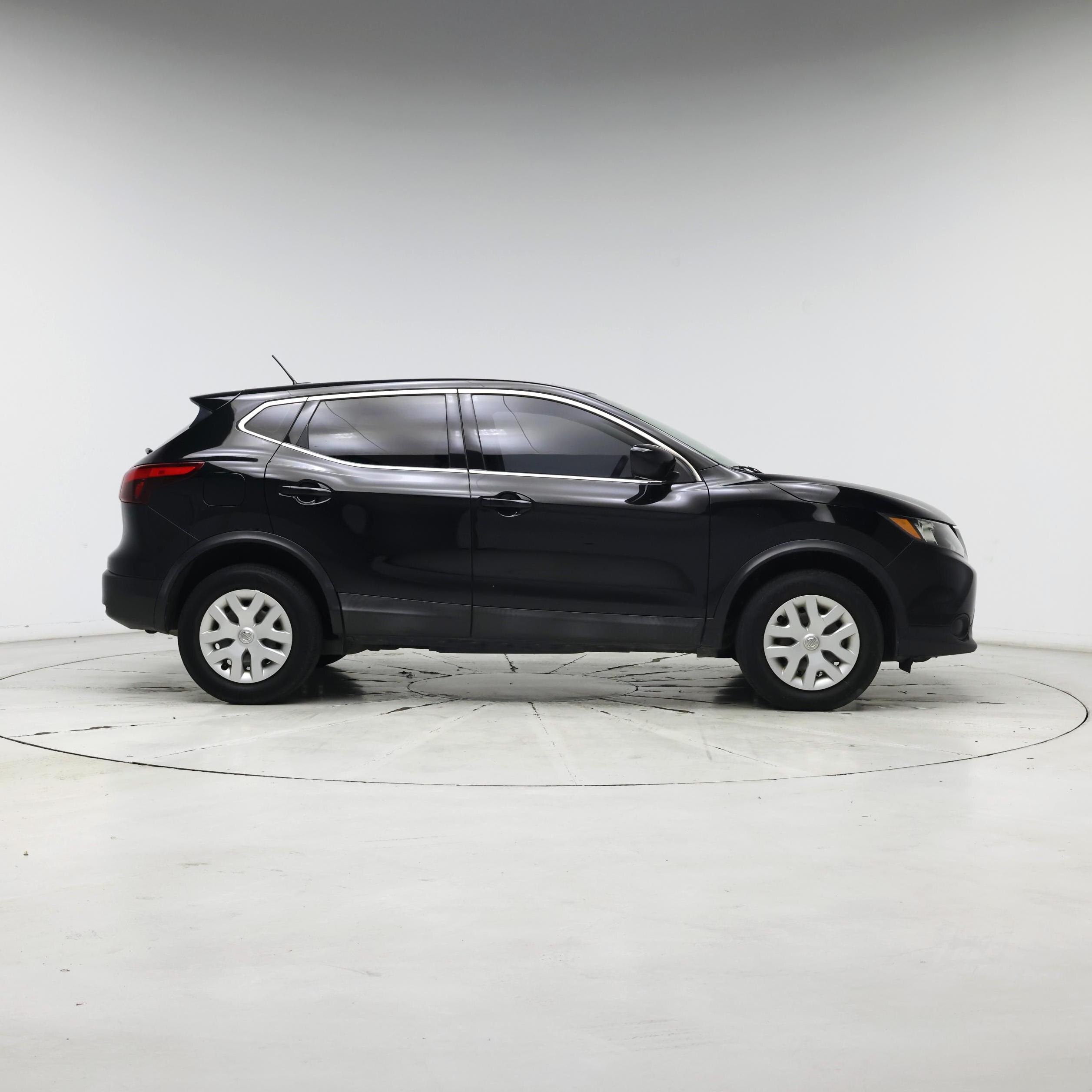 Thumbnail: 2019 Nissan Rogue Sport - 7