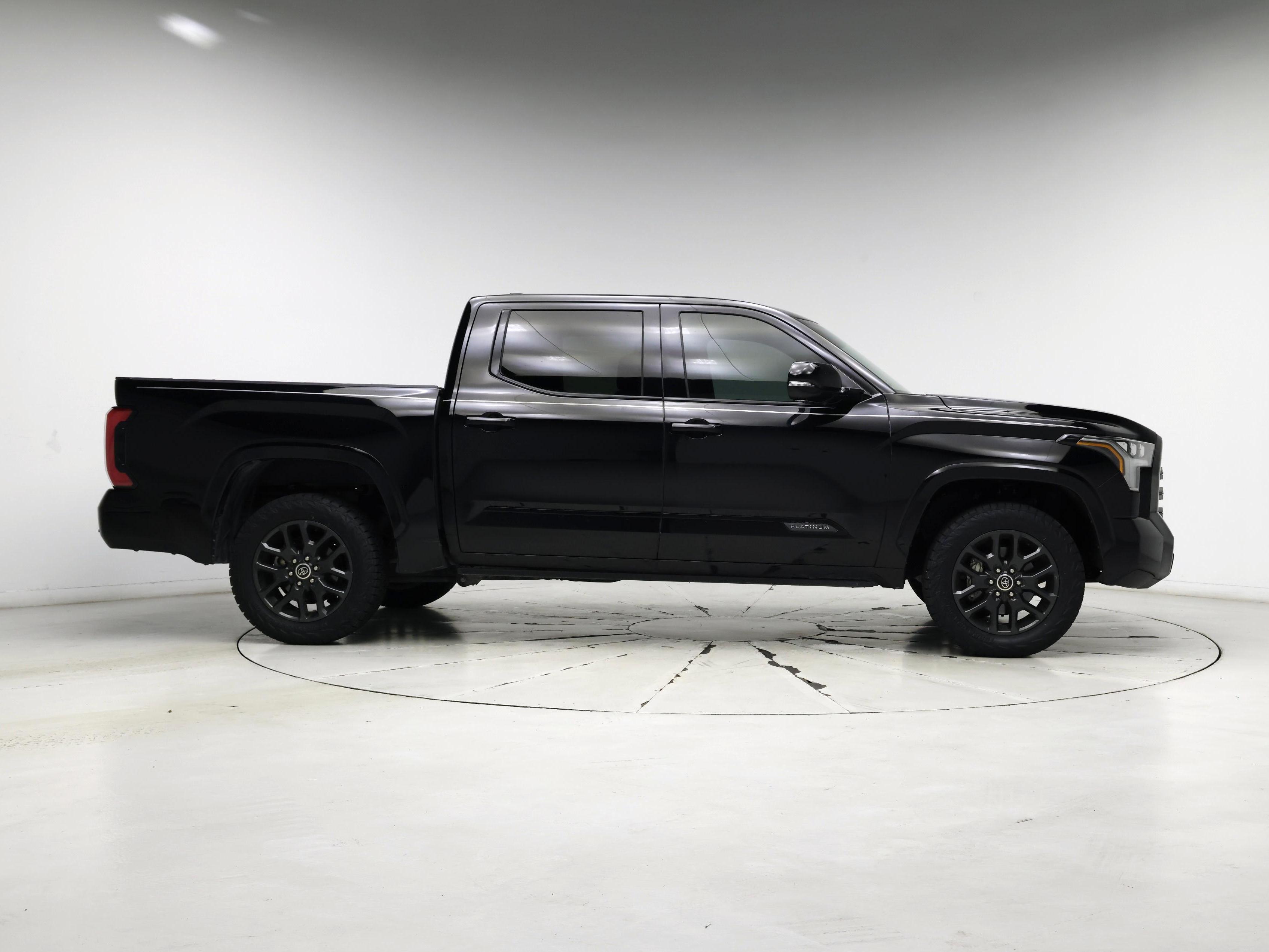 Thumbnail: 2022 Toyota Tundra - 7