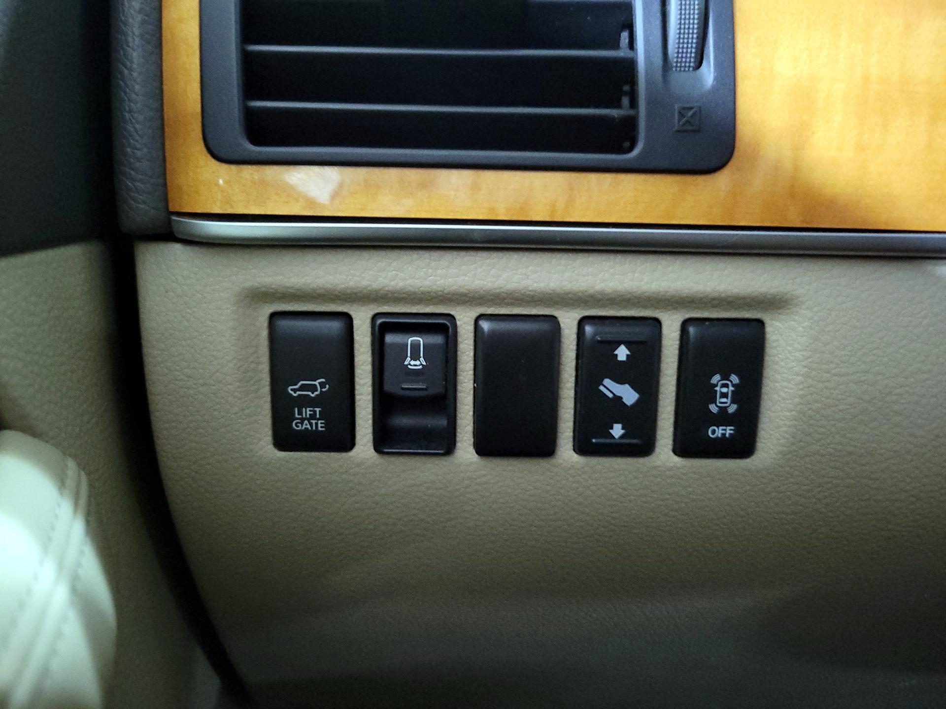 Thumbnail: 2014 Nissan Armada - 13