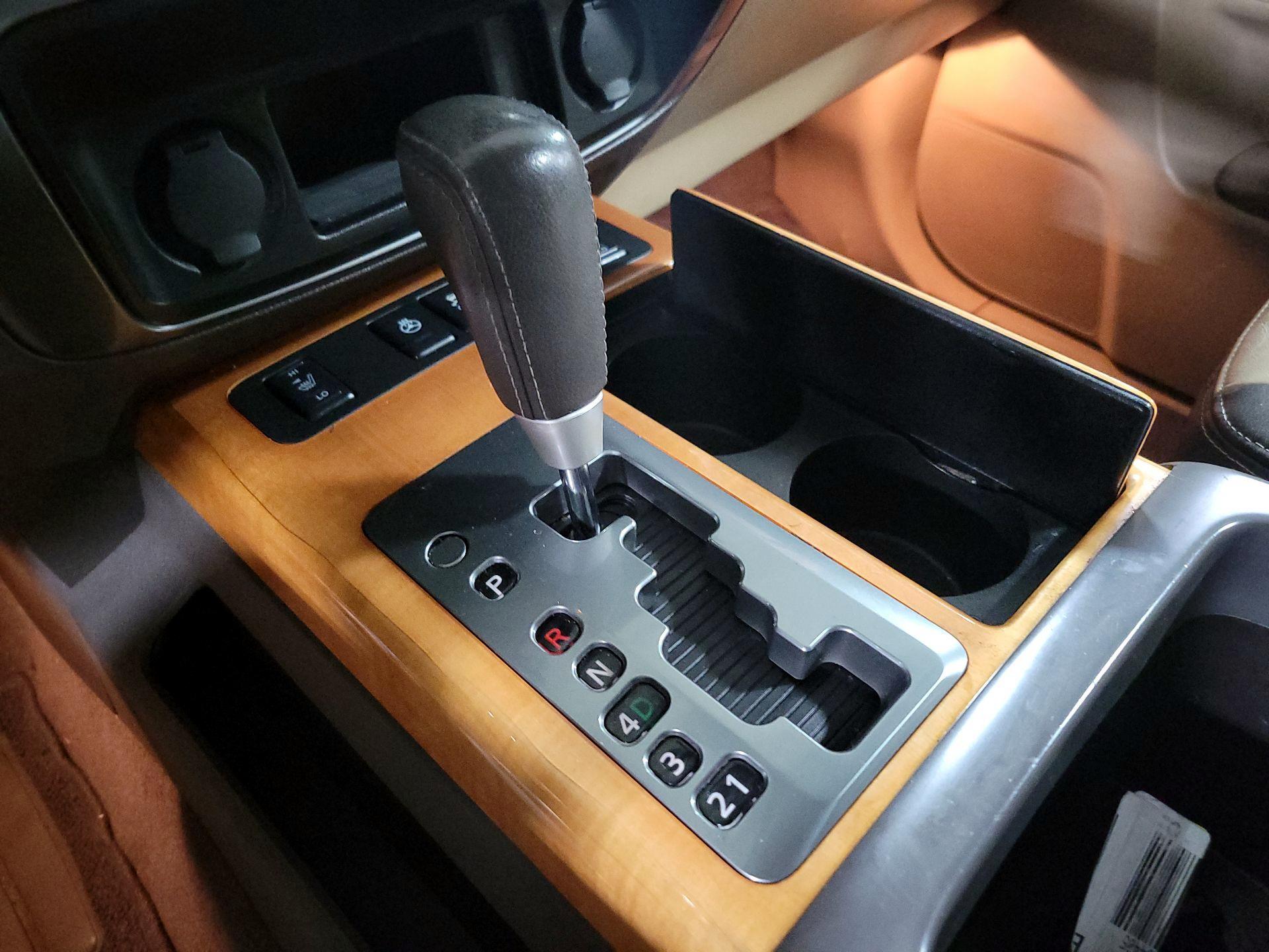 Thumbnail: 2014 Nissan Armada - 18