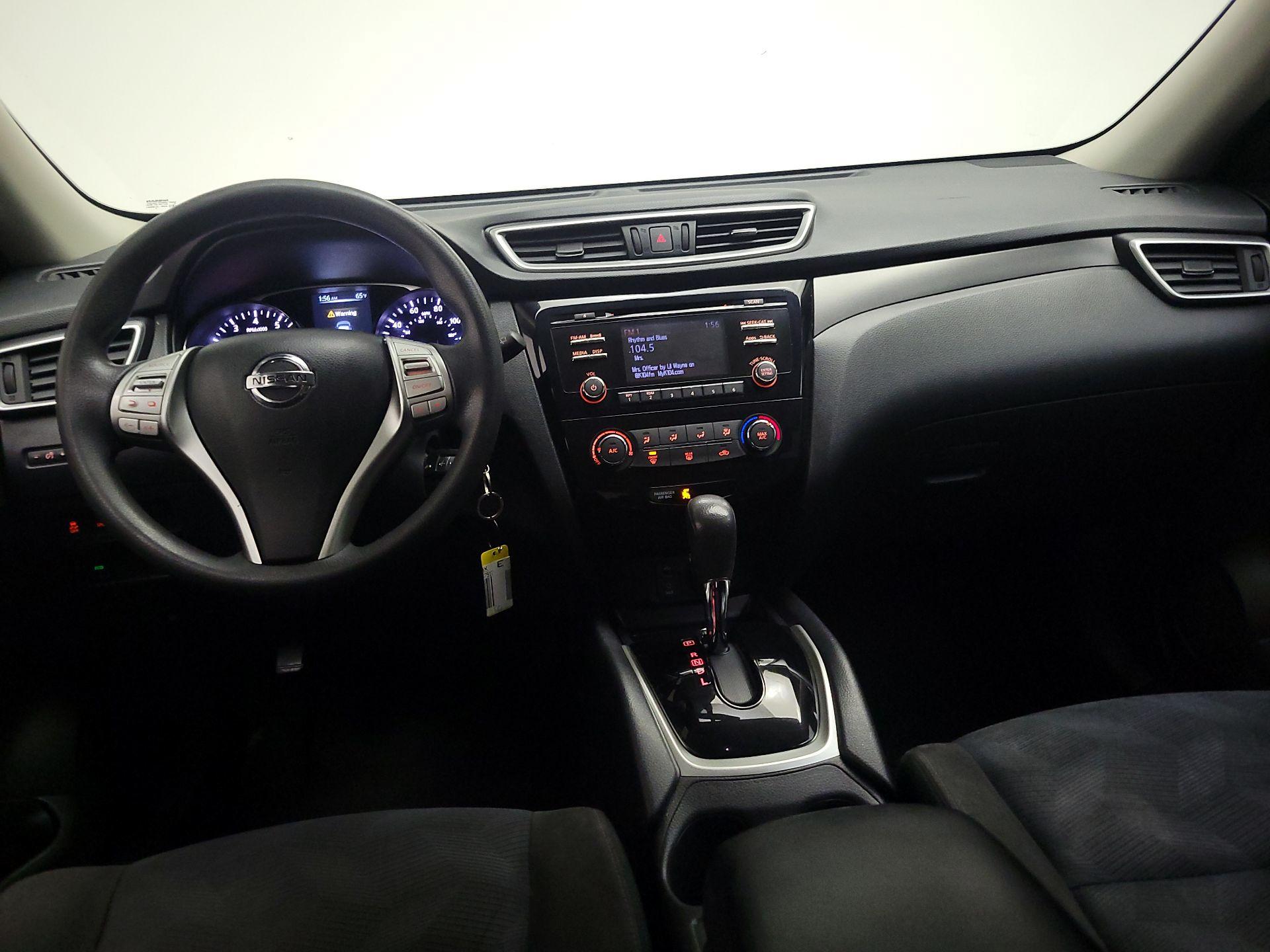 Thumbnail: 2015 Nissan Rogue - 9