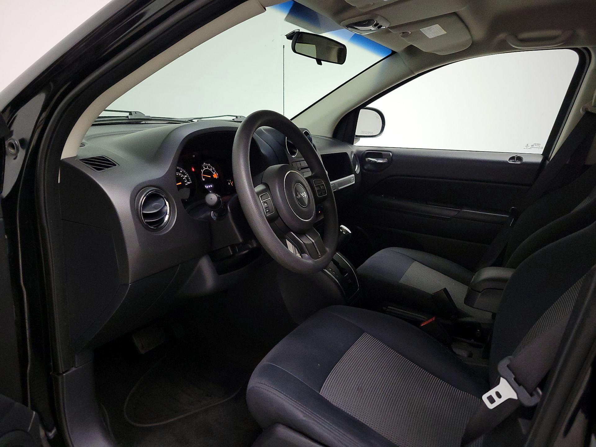 Thumbnail: 2015 Jeep Compass - 11