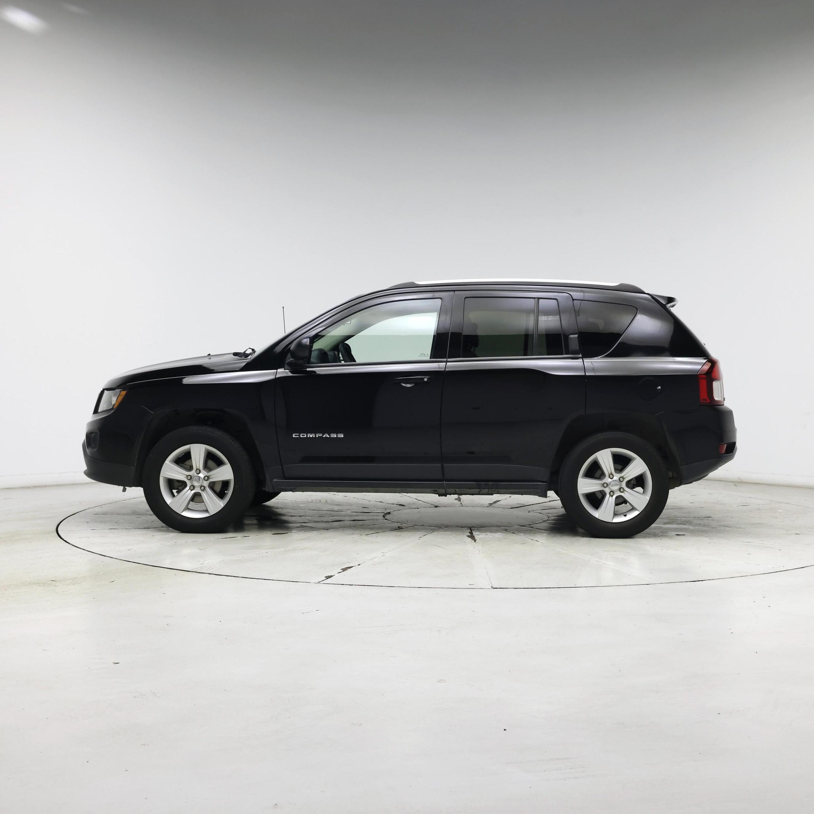 Thumbnail: 2015 Jeep Compass - 3