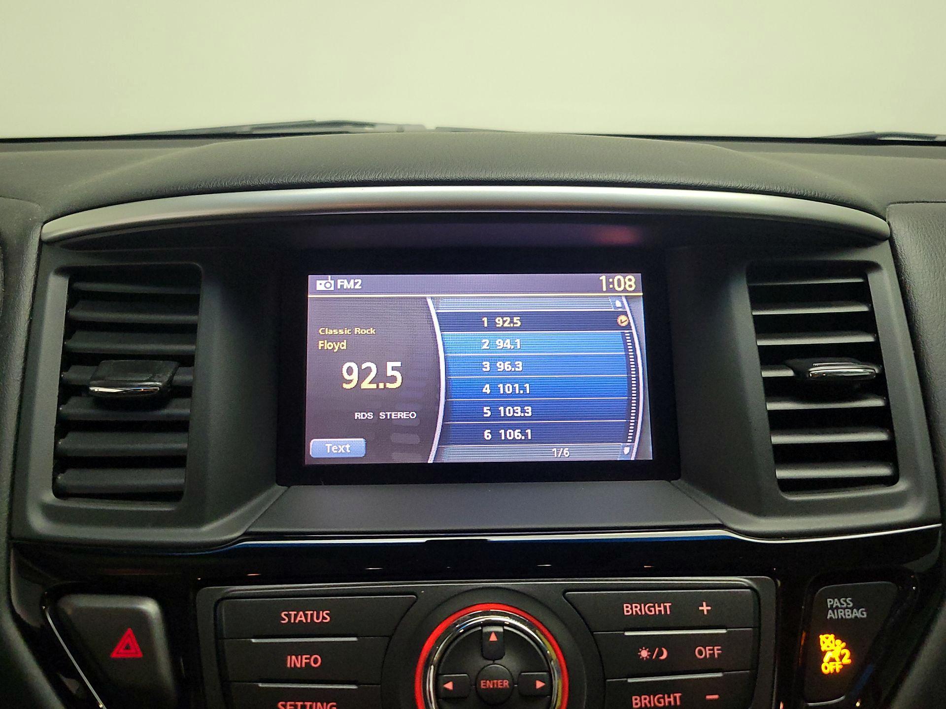 Thumbnail: 2014 Nissan Pathfinder - 15