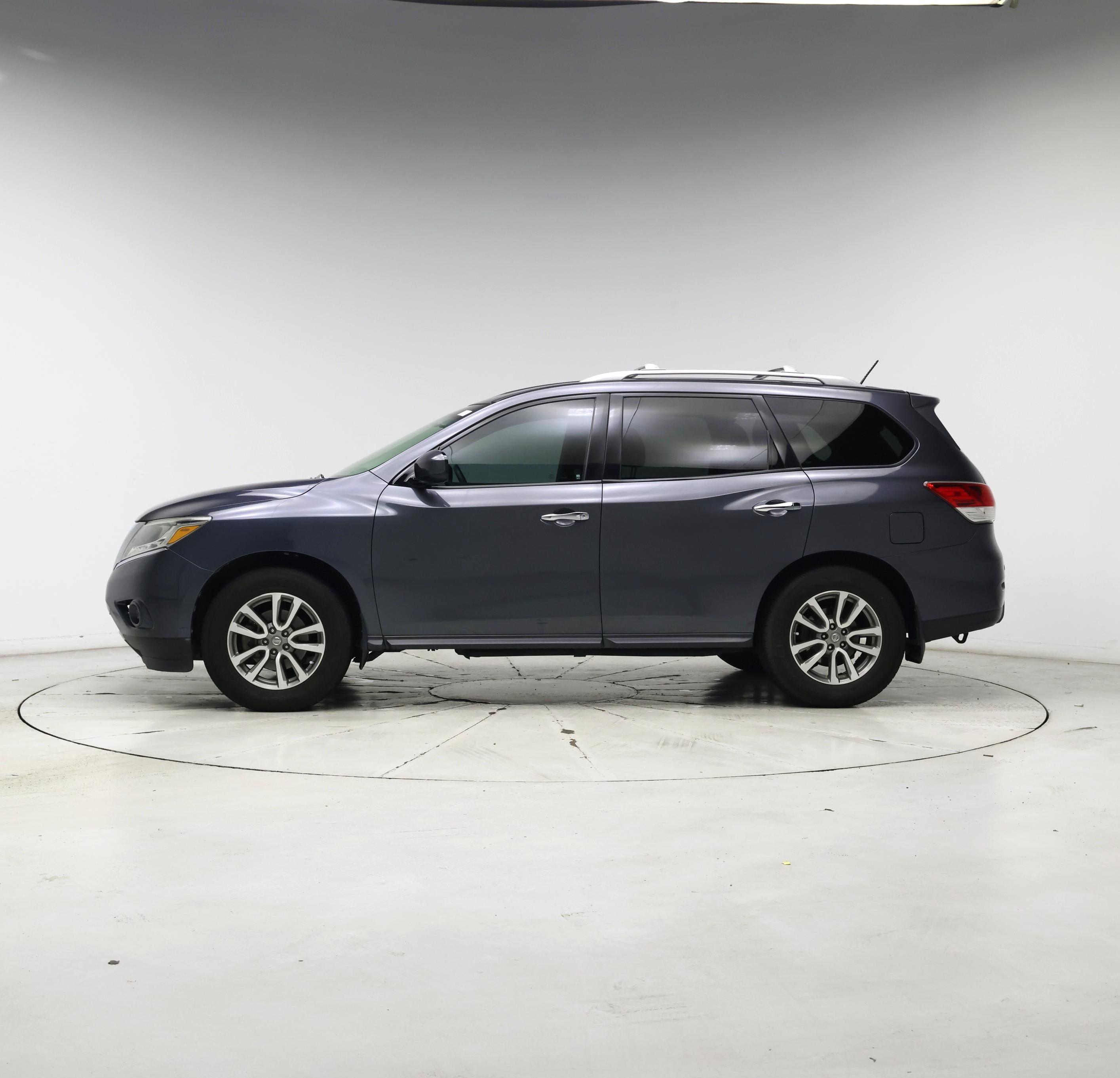 Thumbnail: 2014 Nissan Pathfinder - 3