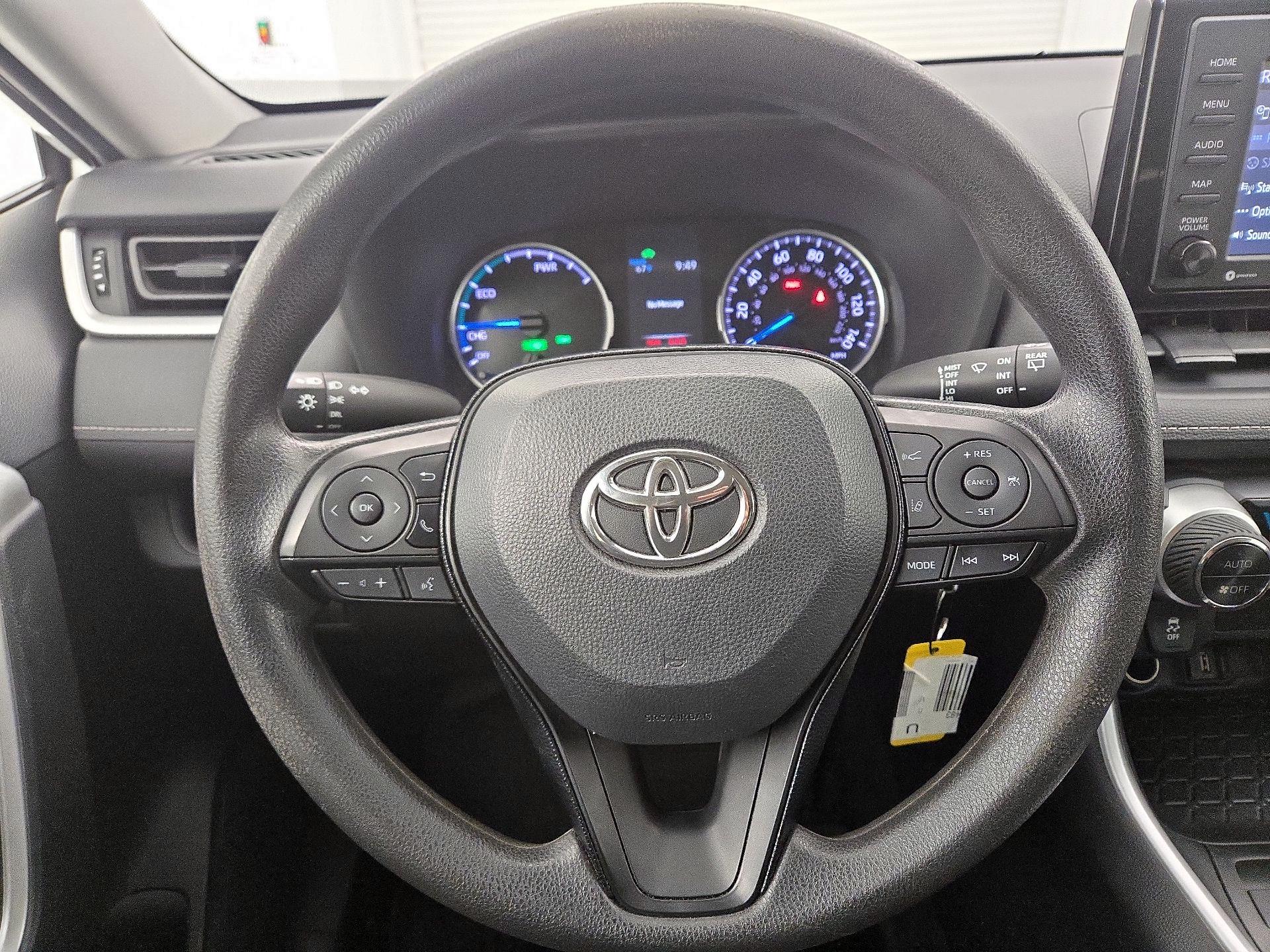 Thumbnail: 2021 Toyota RAV4 - 10