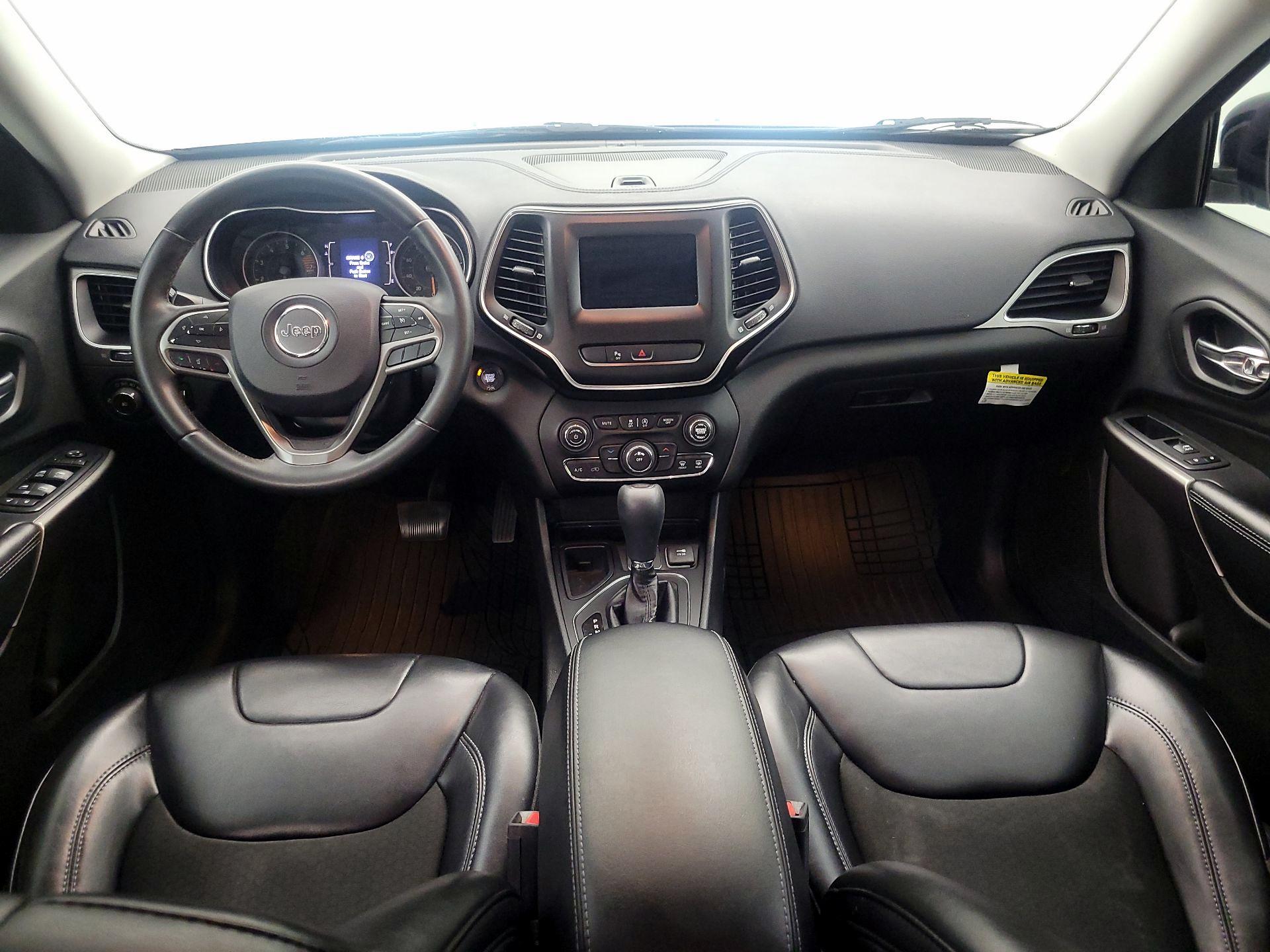 Thumbnail: 2019 Jeep Cherokee - 9
