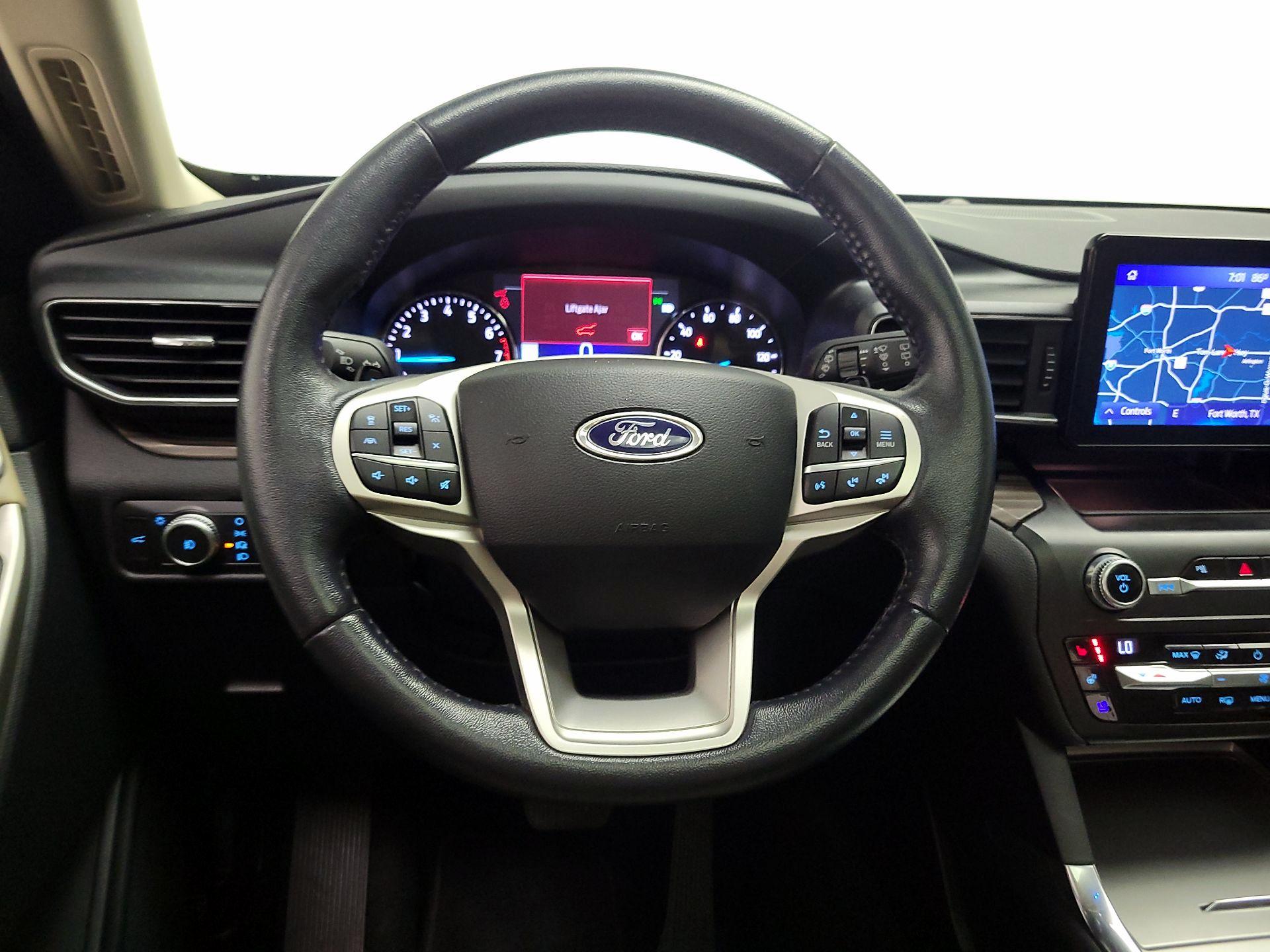 Thumbnail: 2020 Ford Explorer - 10