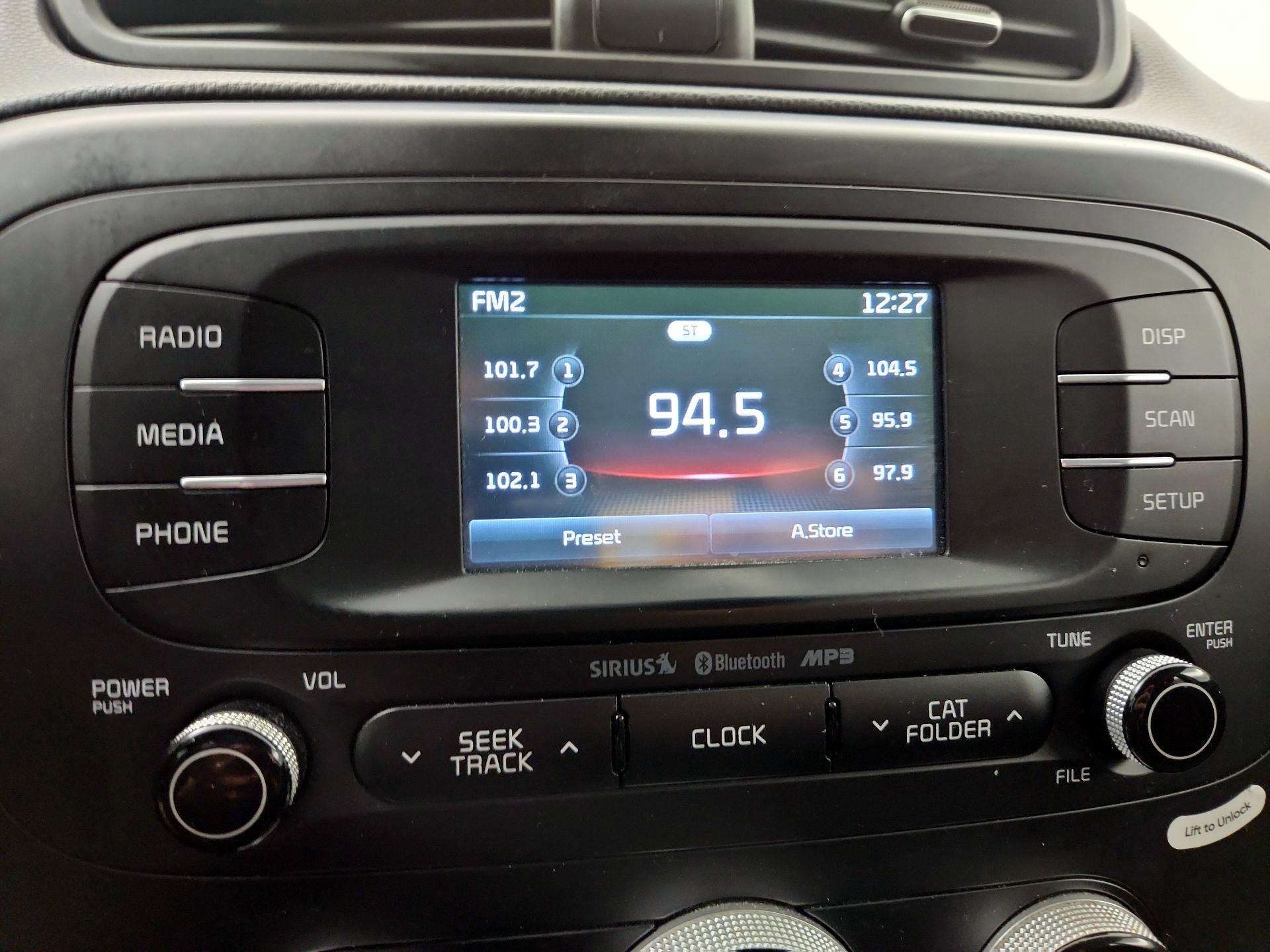 Thumbnail: 2016 Kia Soul - 15