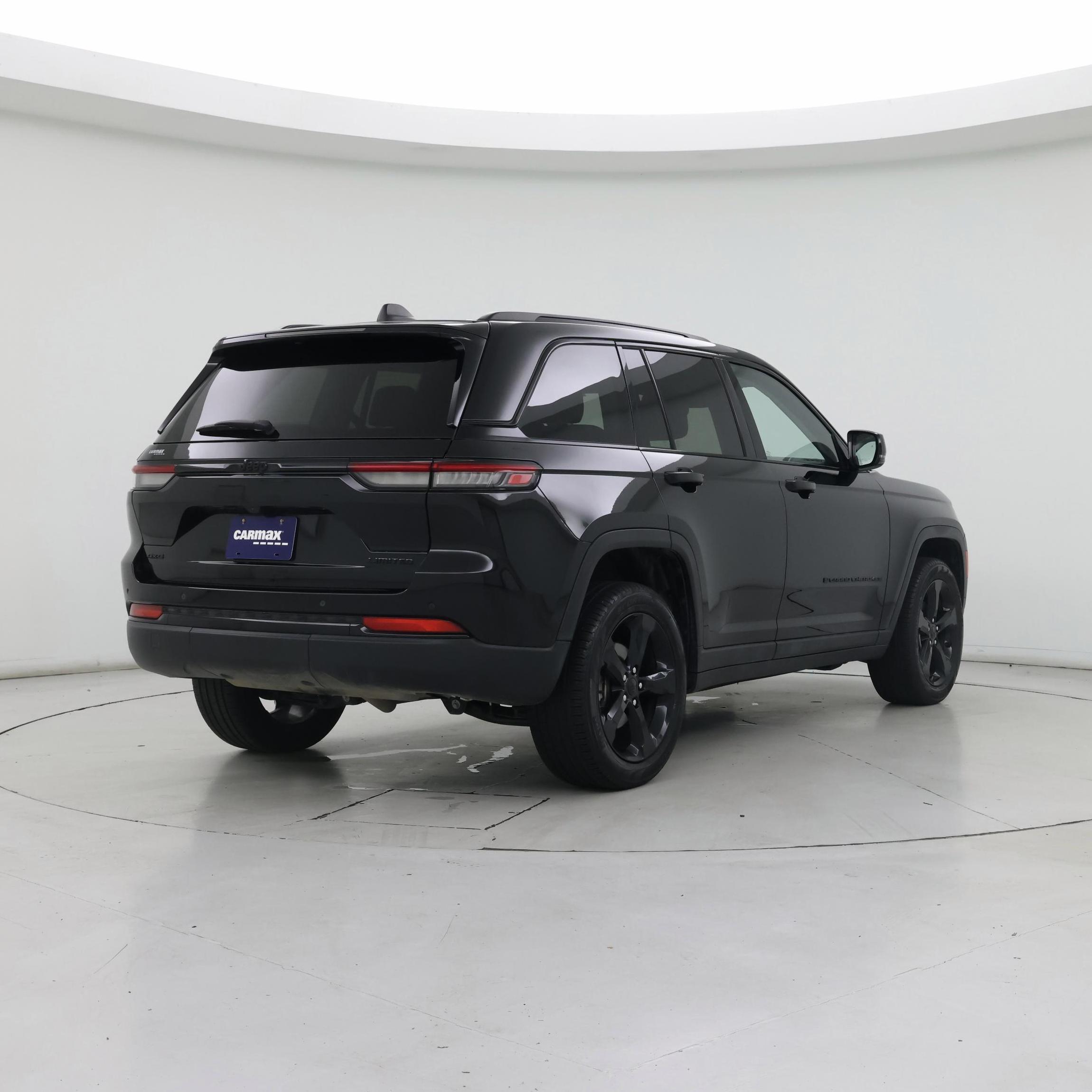 Thumbnail: 2023 Jeep Grand Cherokee - 8