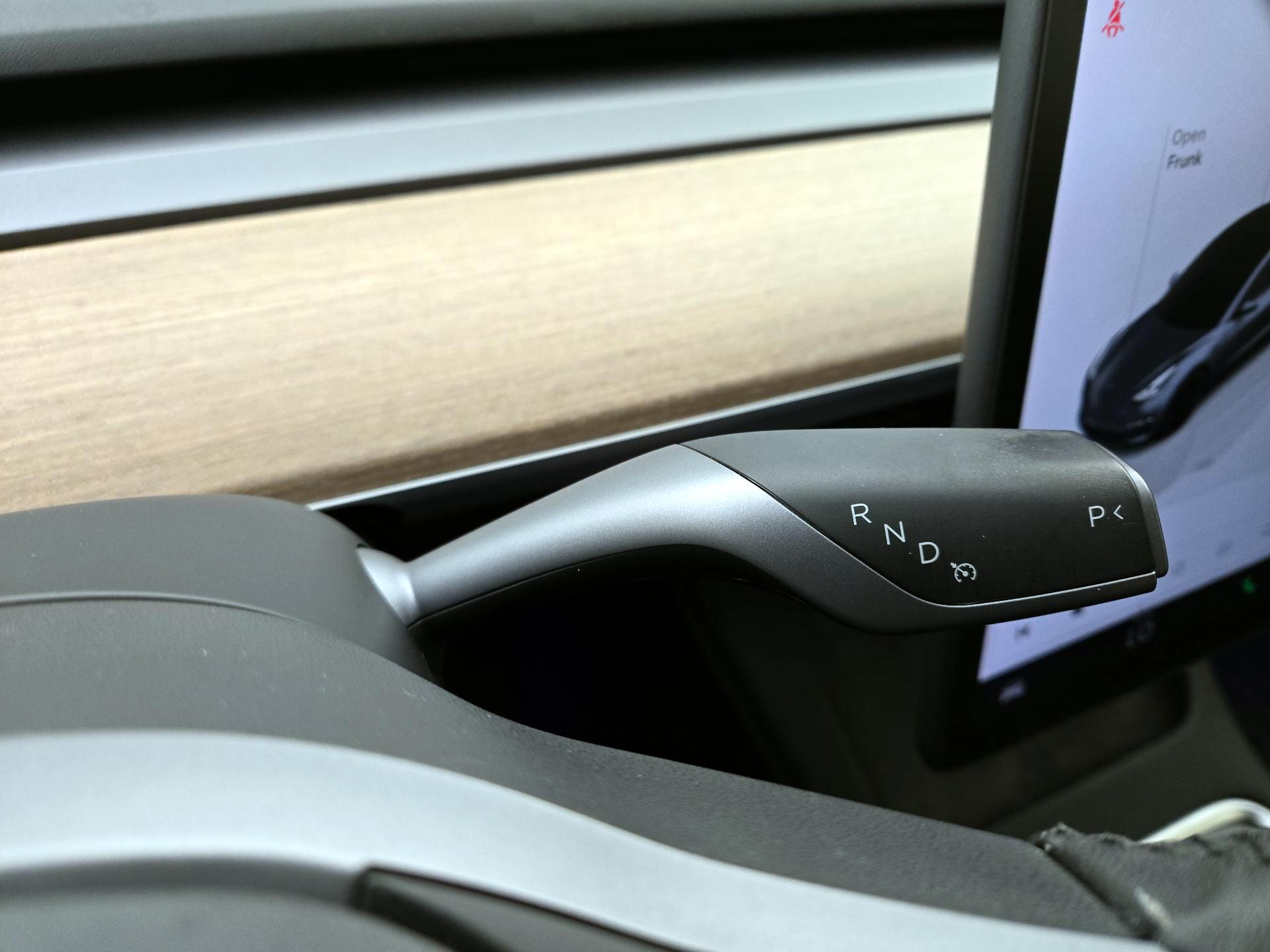 Thumbnail: 2022 Tesla Model 3 - 17