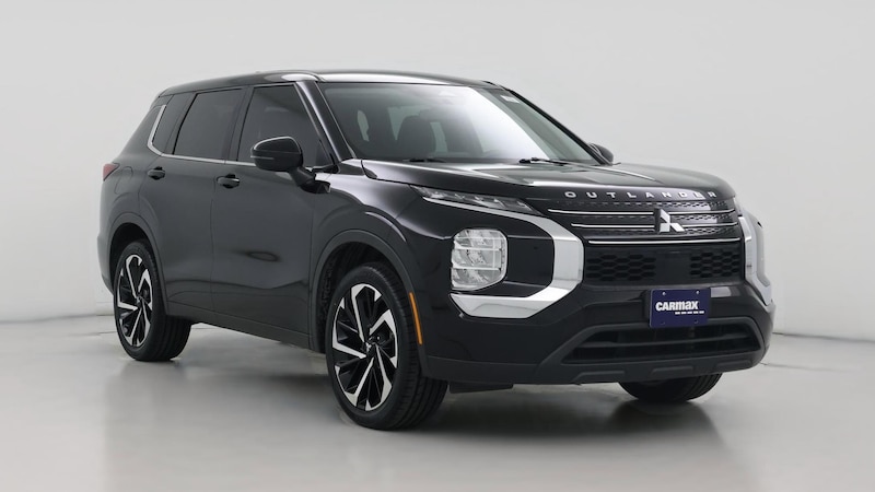 2022 Mitsubishi Outlander ES Hero Image