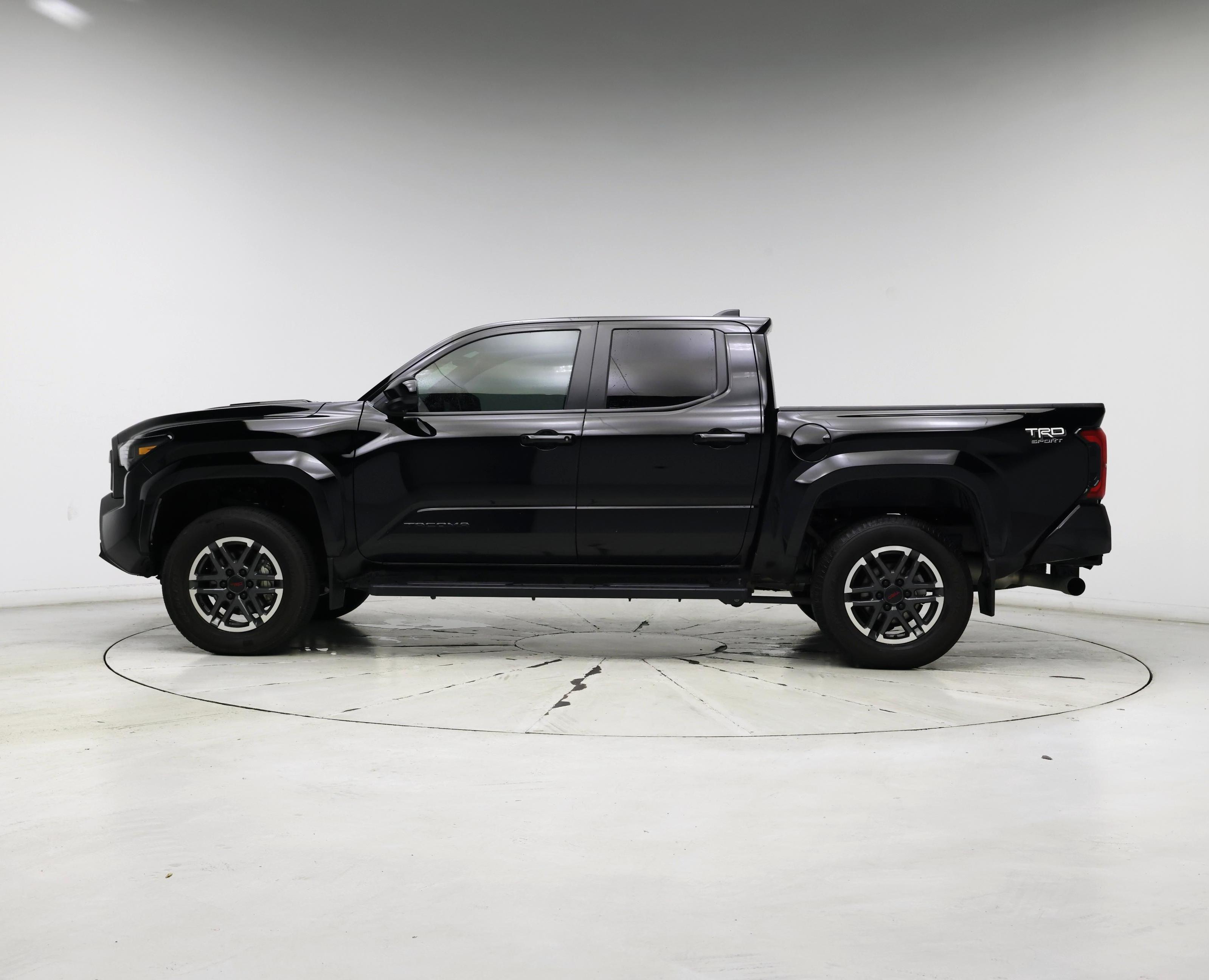 Thumbnail: 2024 Toyota Tacoma - 3