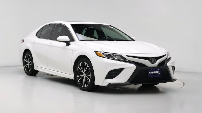 2018 Toyota Camry LE Hero Image