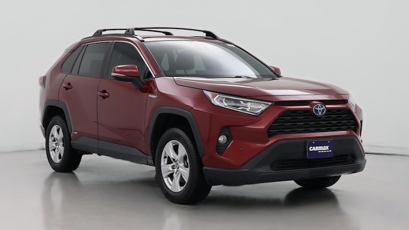 2021 Toyota RAV4 XLE Hero Image