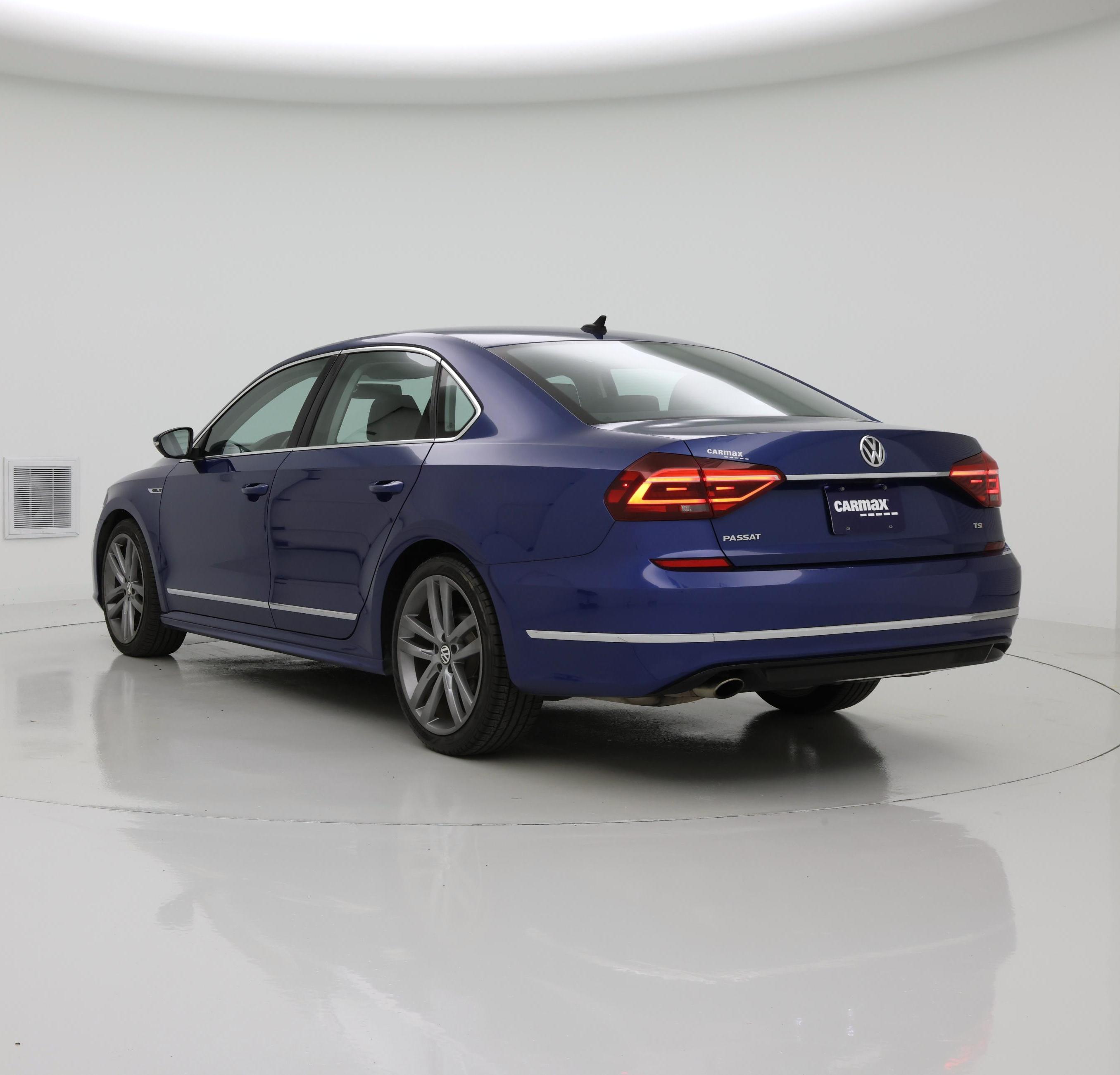 Thumbnail: 2017 Volkswagen Passat - 2