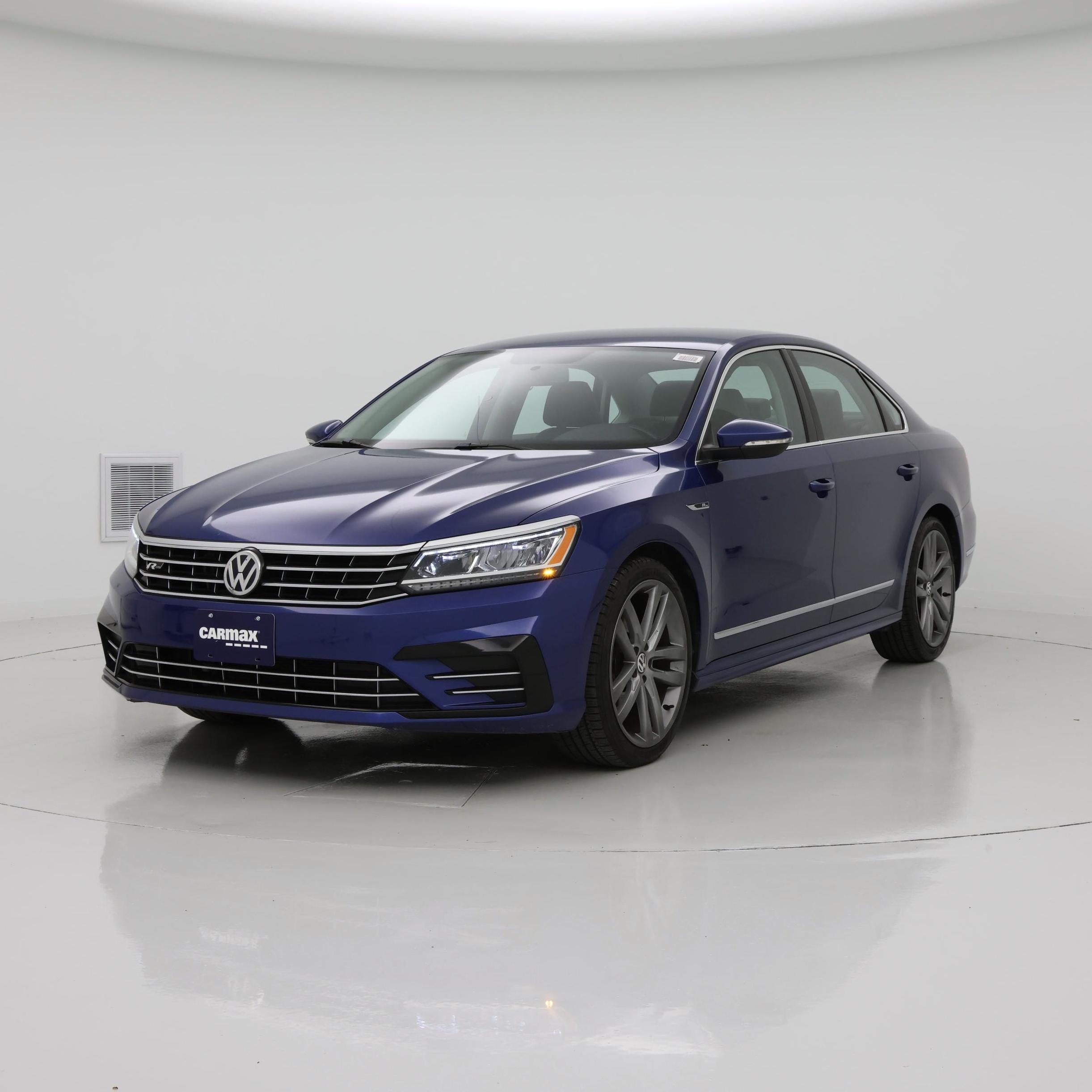 Thumbnail: 2017 Volkswagen Passat - 4