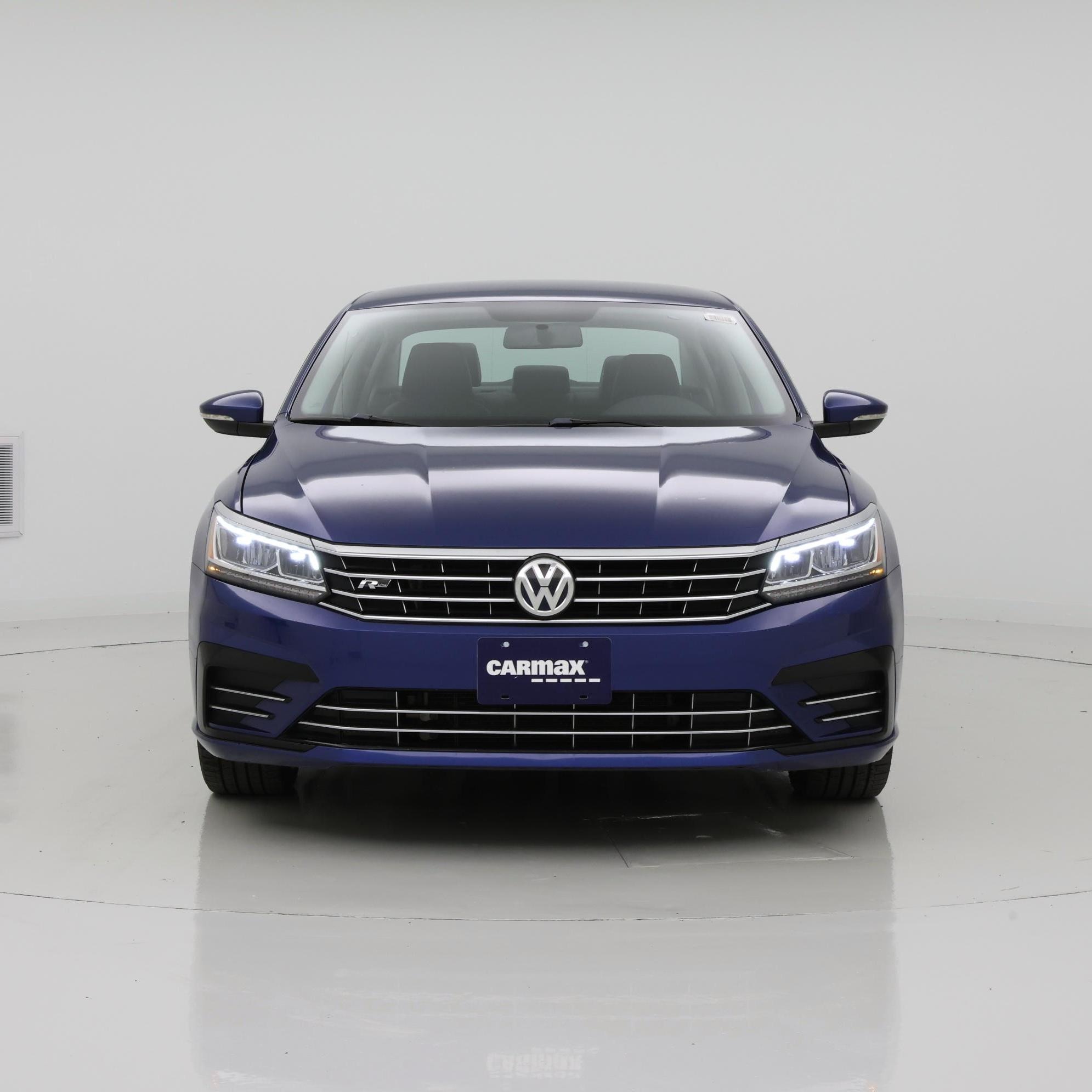 Thumbnail: 2017 Volkswagen Passat - 5