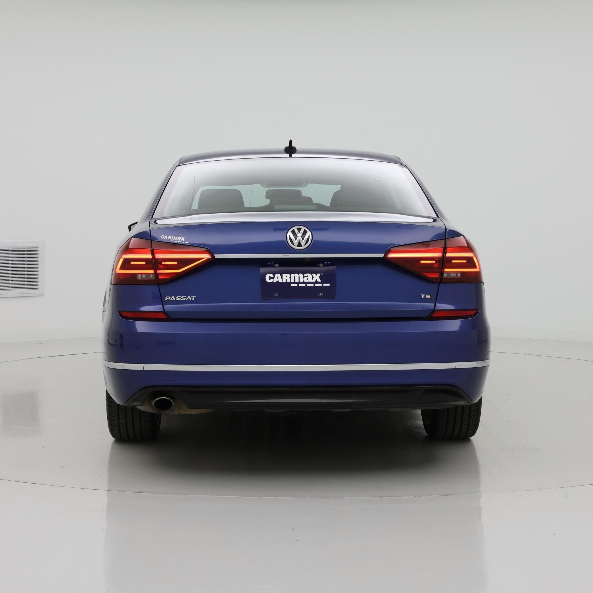 Thumbnail: 2017 Volkswagen Passat - 6