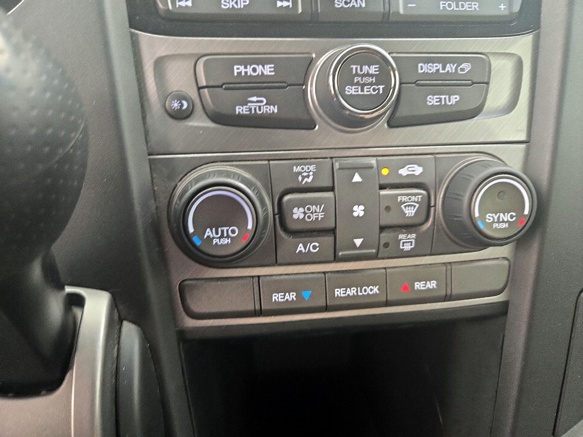 Thumbnail: 2013 Honda Pilot - 16
