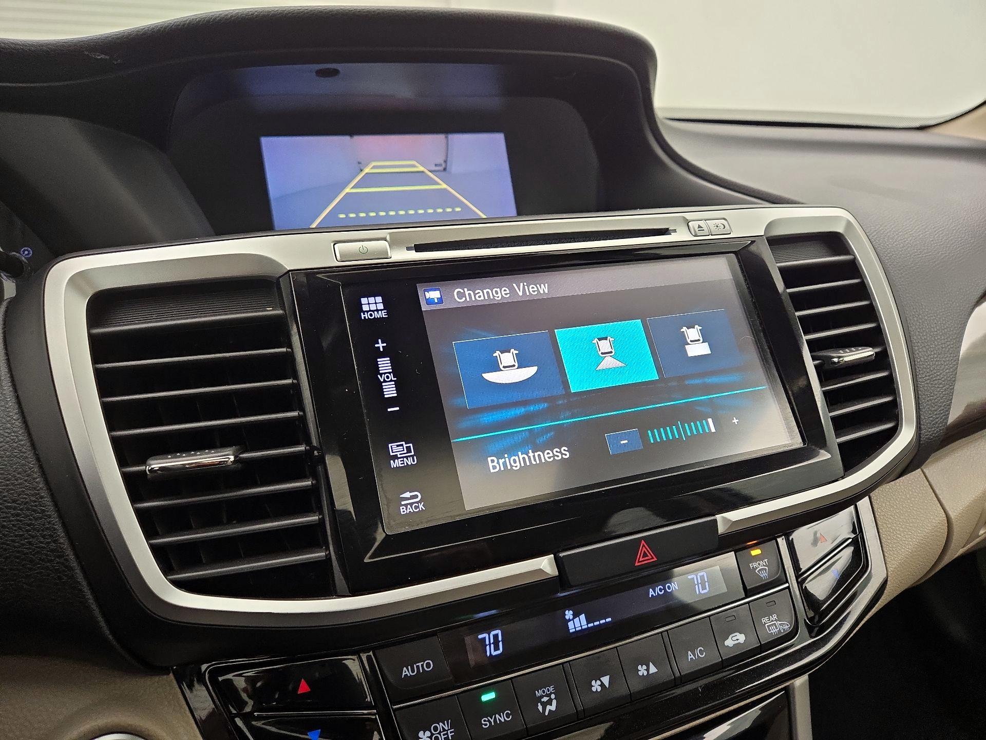 Thumbnail: 2016 Honda Accord - 15