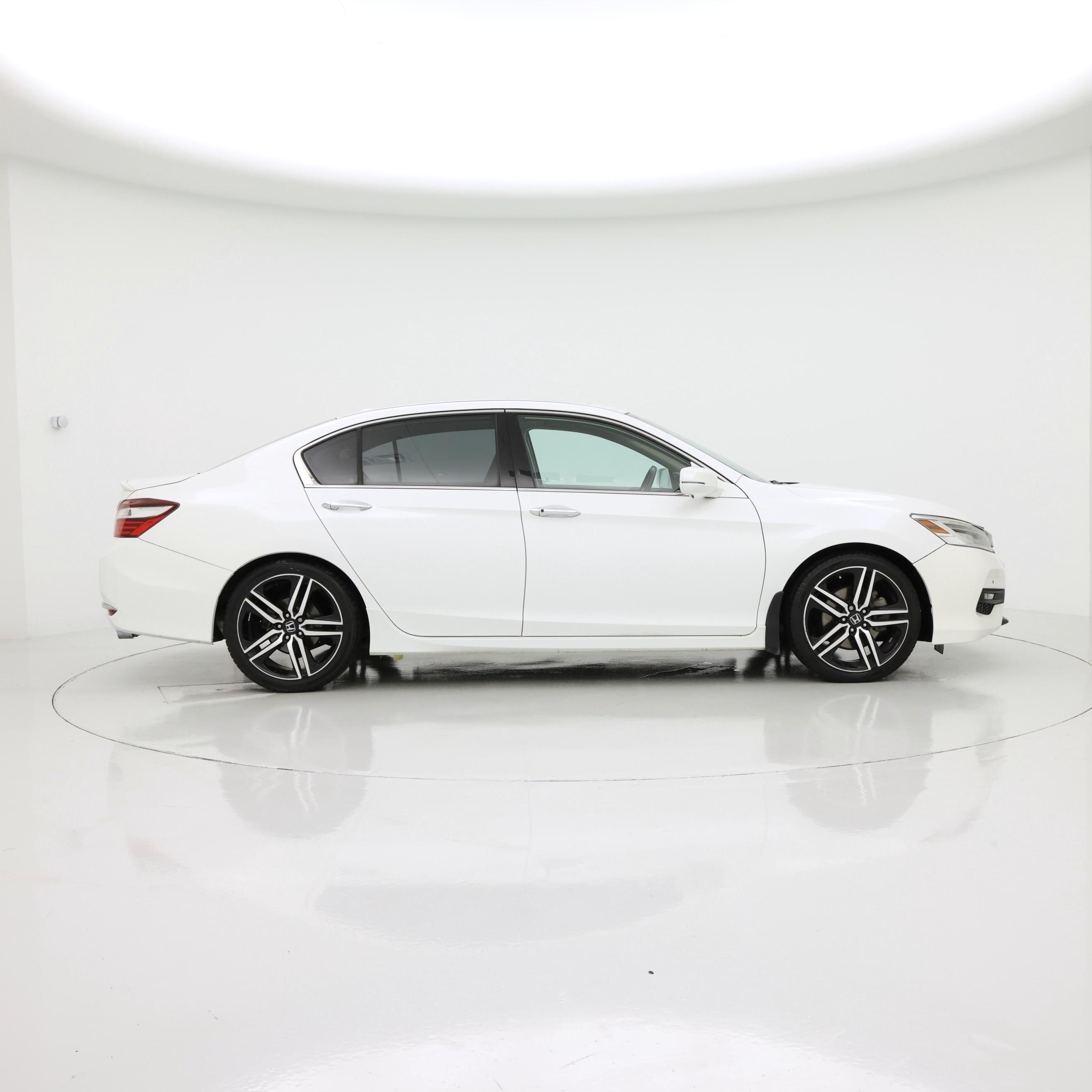 Thumbnail: 2016 Honda Accord - 7