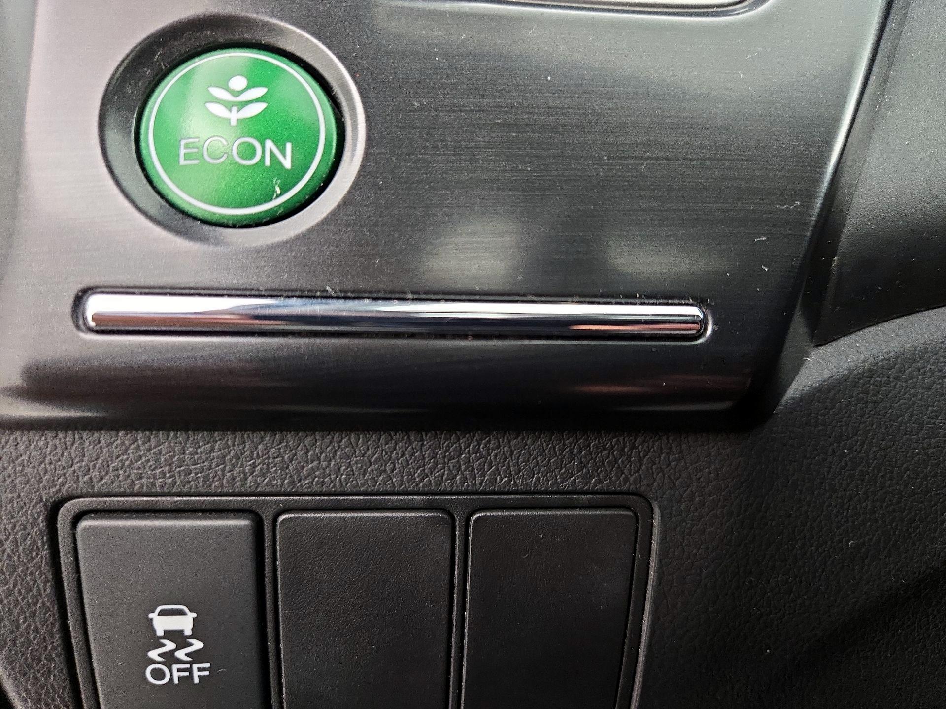 Thumbnail: 2015 Honda Civic - 13