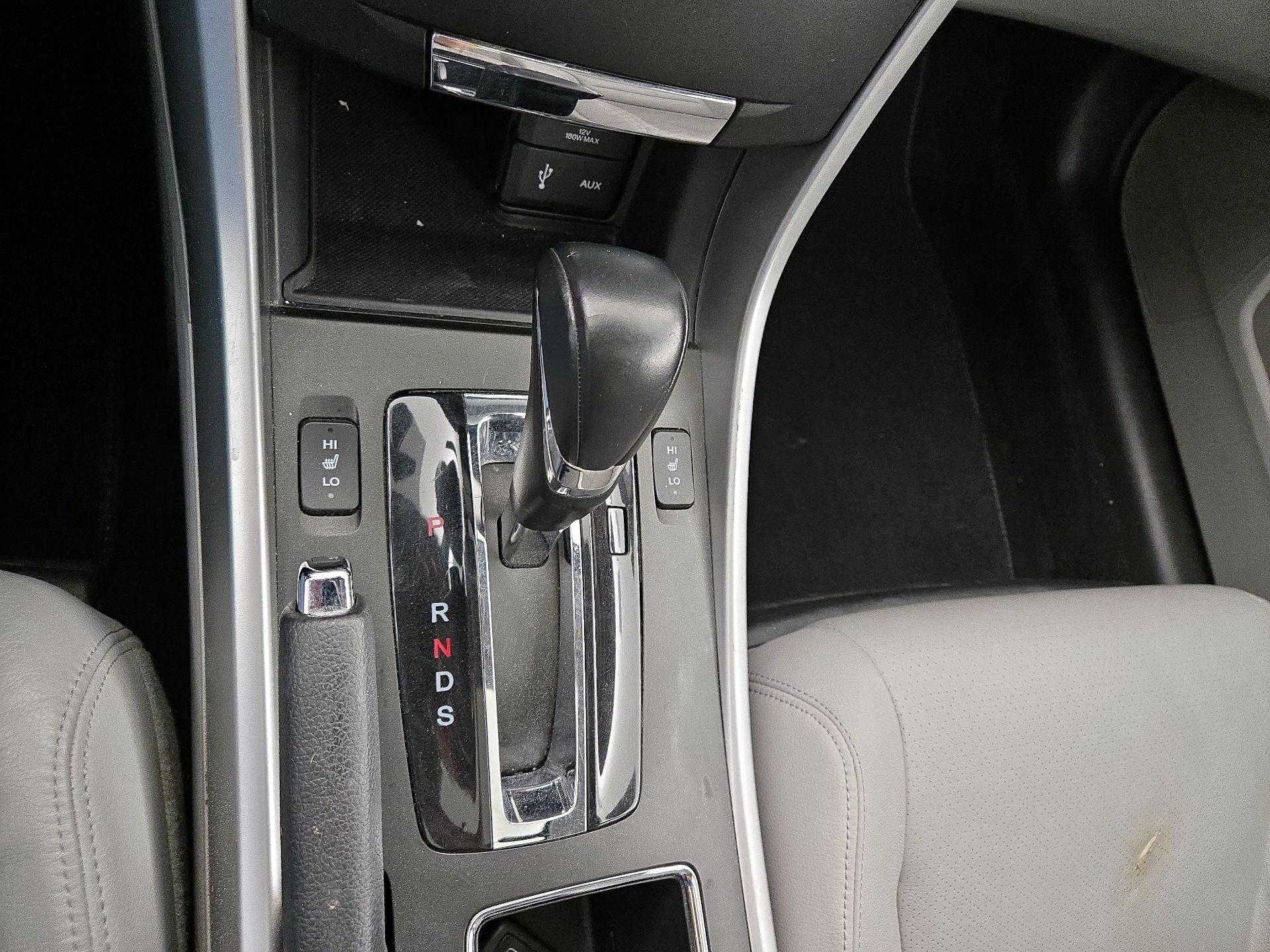 Thumbnail: 2015 Honda Accord - 17