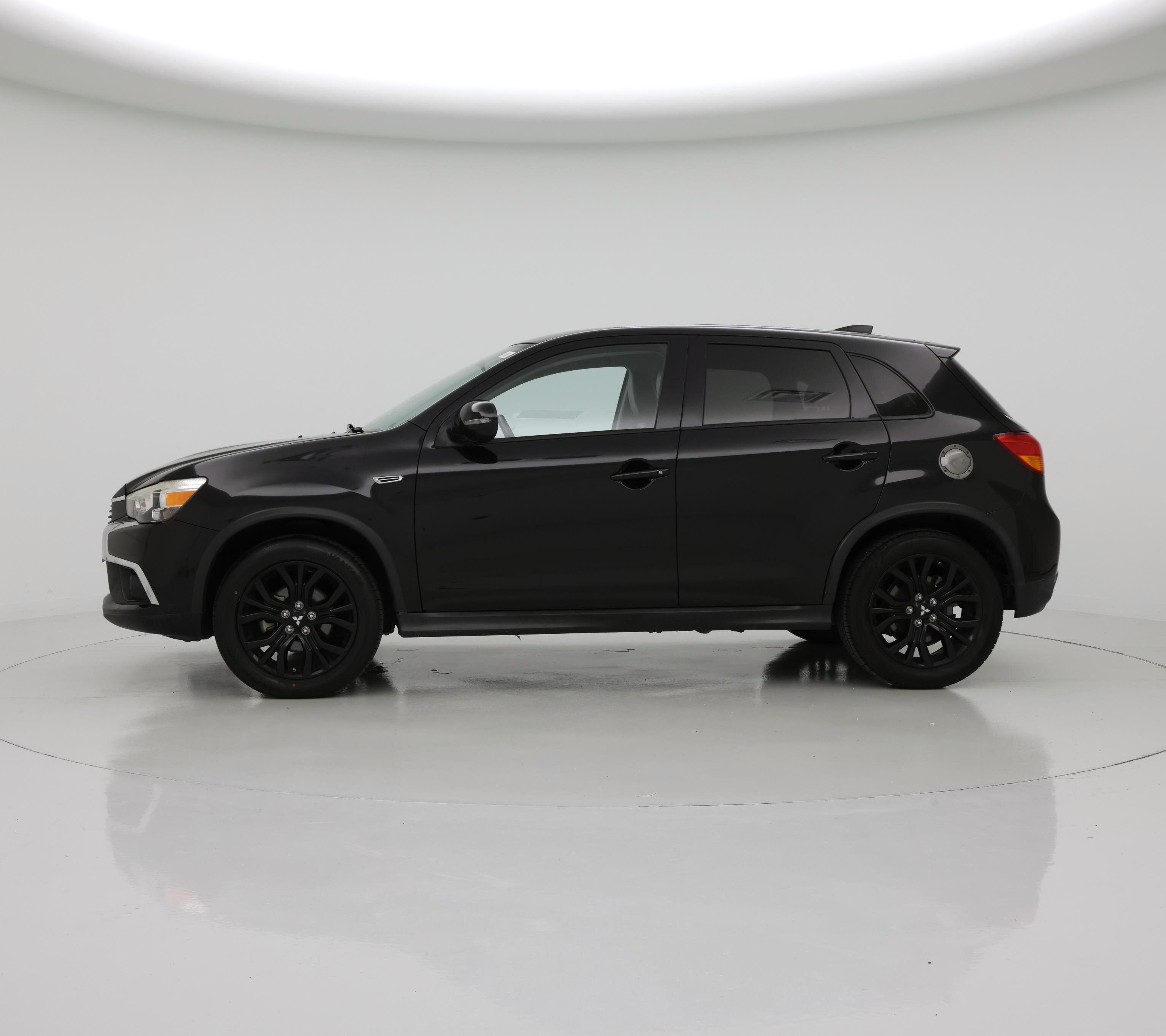 Thumbnail: 2017 Mitsubishi Outlander Sport - 3