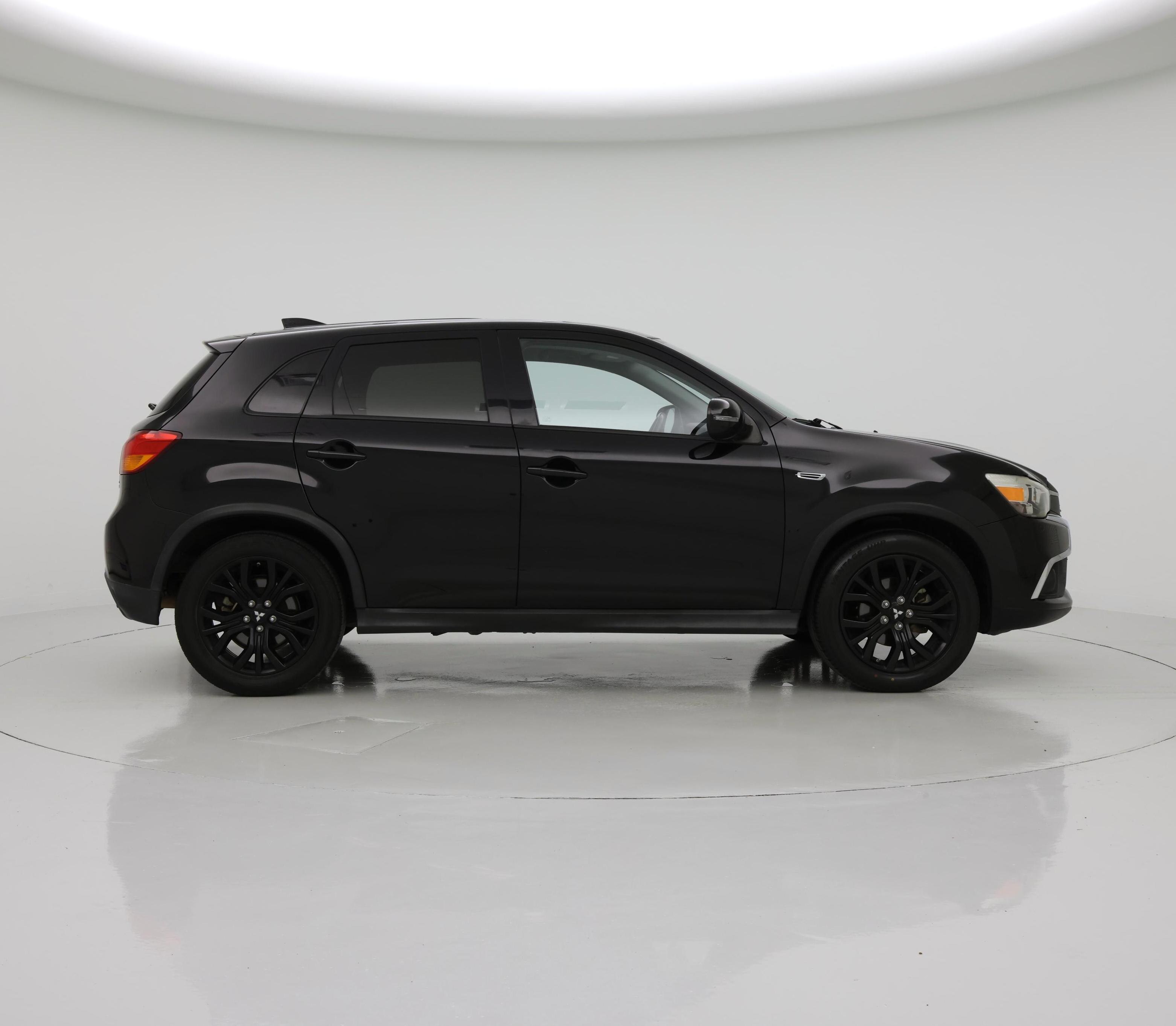 Thumbnail: 2017 Mitsubishi Outlander Sport - 7