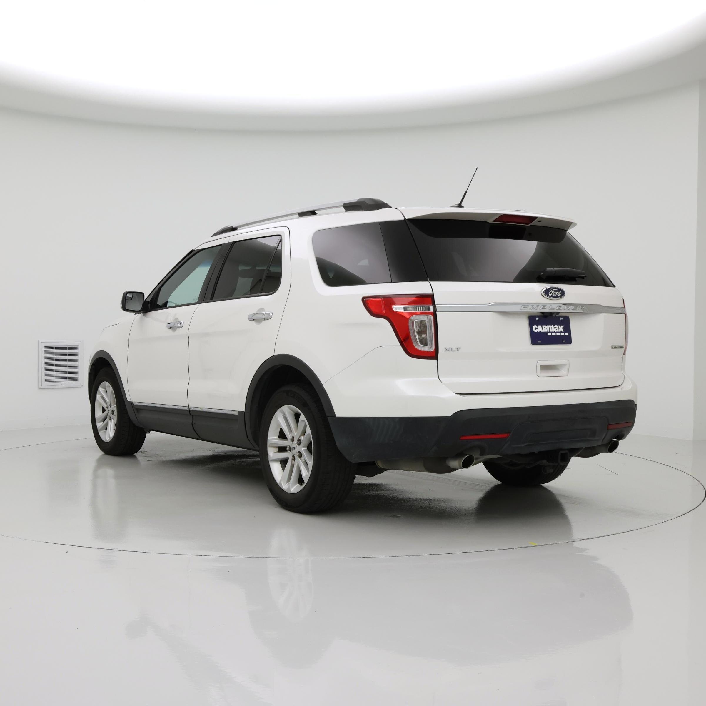 Thumbnail: 2014 Ford Explorer - 2
