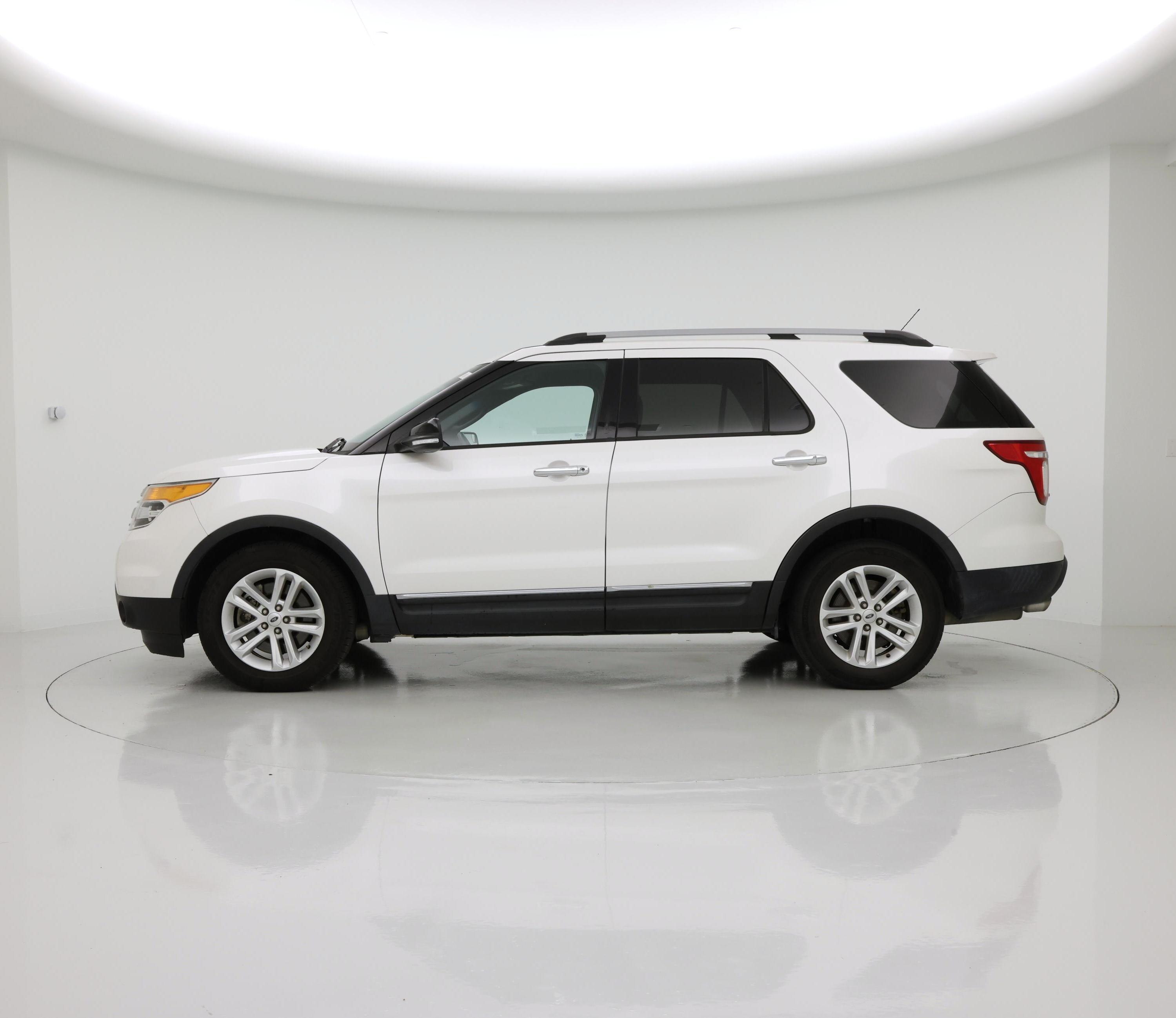 Thumbnail: 2014 Ford Explorer - 3