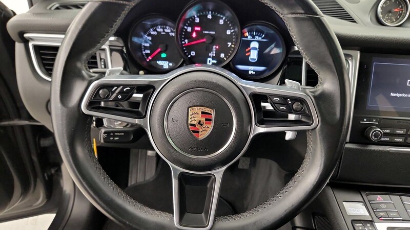 2018 Porsche Macan GTS 10