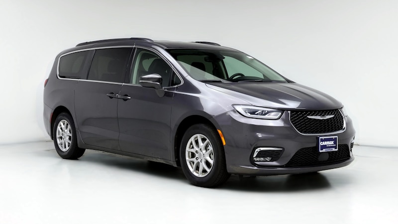 2022 Chrysler Pacifica Touring L Hero Image