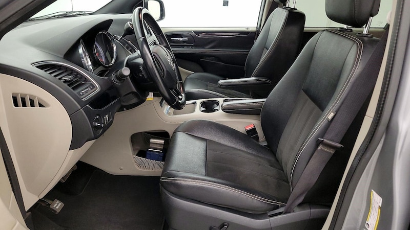 2019 Dodge Grand Caravan SXT 11