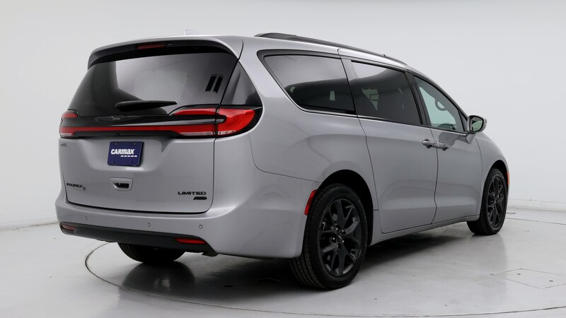 2021 Chrysler Pacifica Limited 8