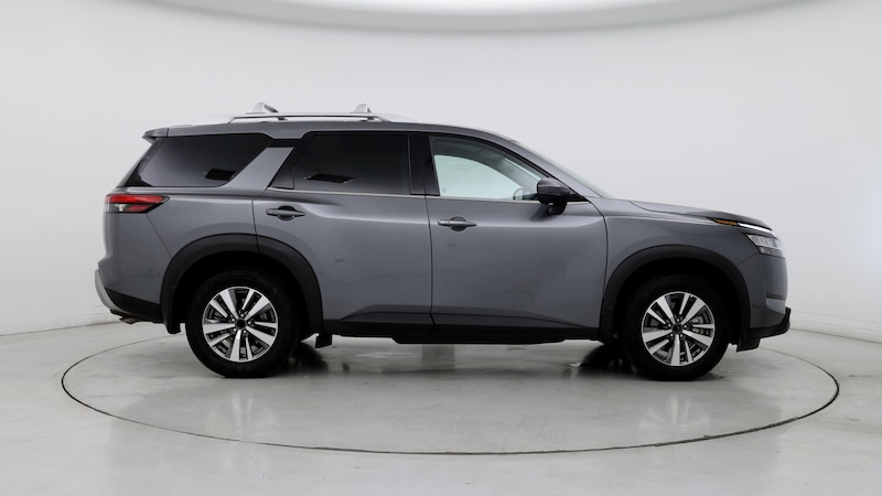 2023 Nissan Pathfinder SL 7