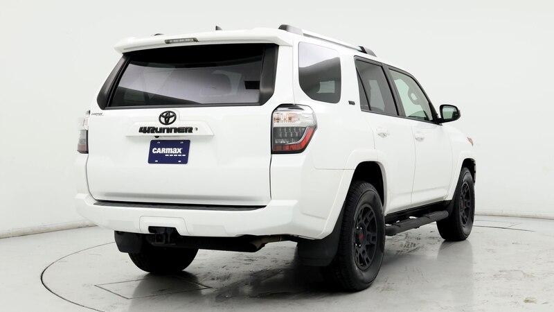 2021 Toyota 4Runner SR5 8