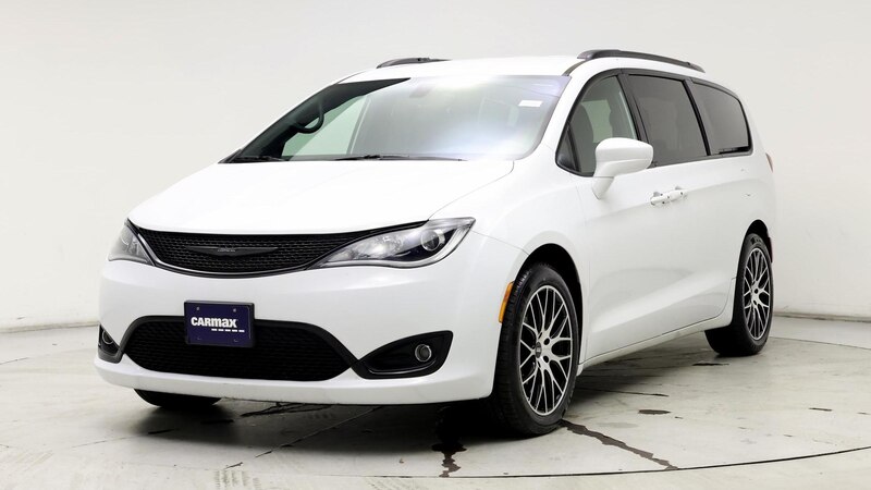 2020 Chrysler Pacifica Touring L 4