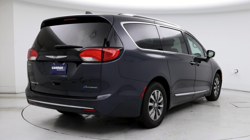 2019 Chrysler Pacifica Hybrid Limited 8