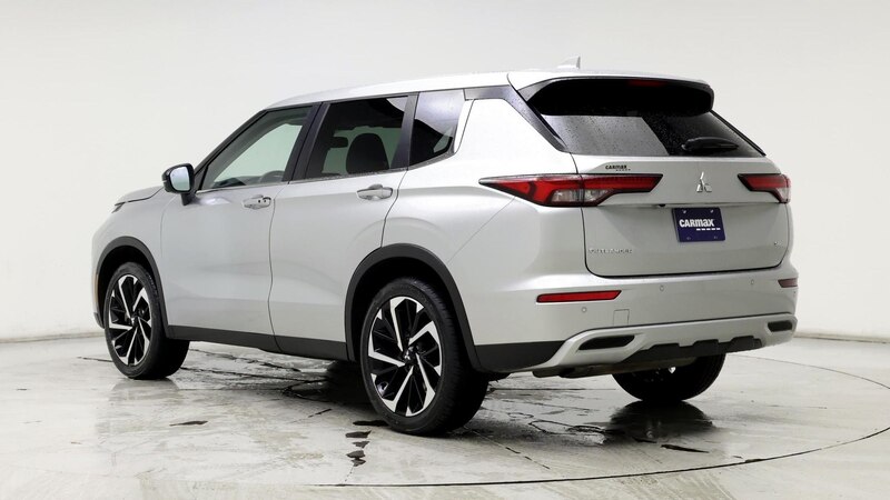 2022 Mitsubishi Outlander SE 2