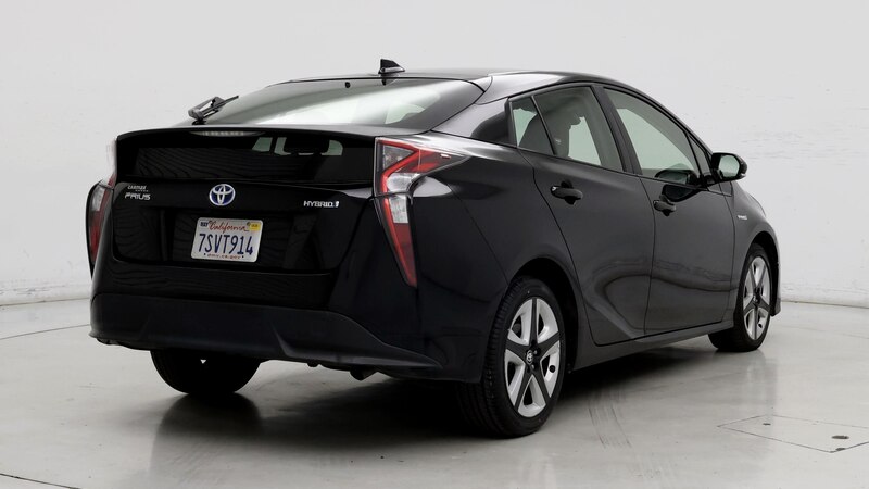 2016 Toyota Prius Three Touring 8