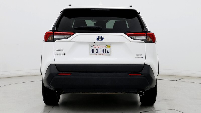 2019 Toyota RAV4 XLE 6